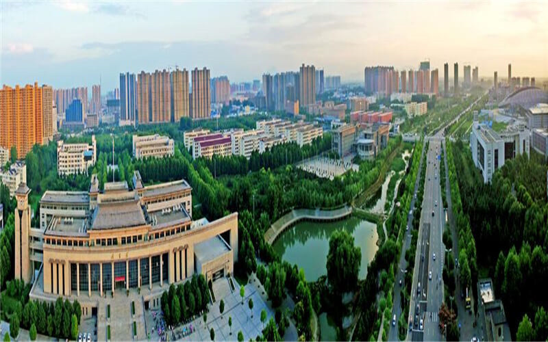 俯瞰校园