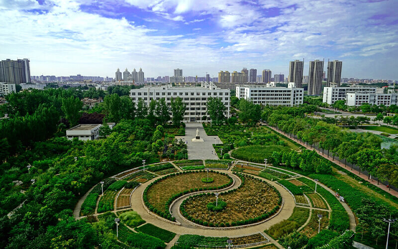 俯瞰校园