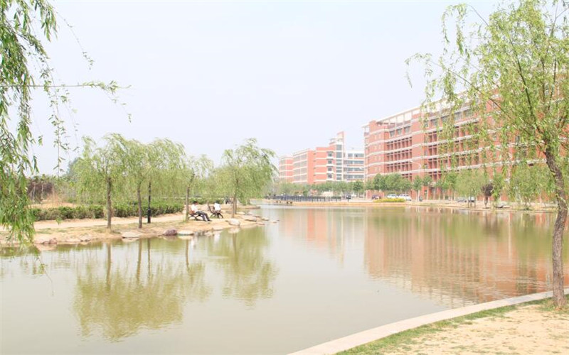水上校园