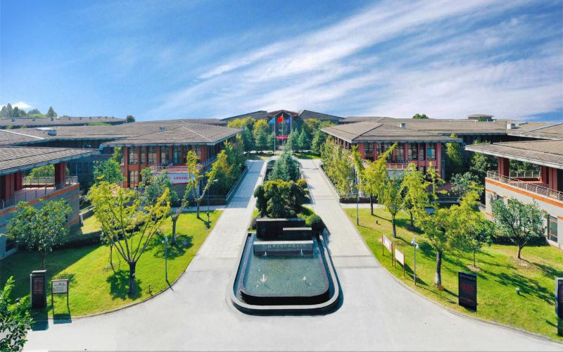 杭州万向职业技术学院首页