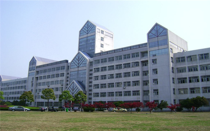 学院建筑