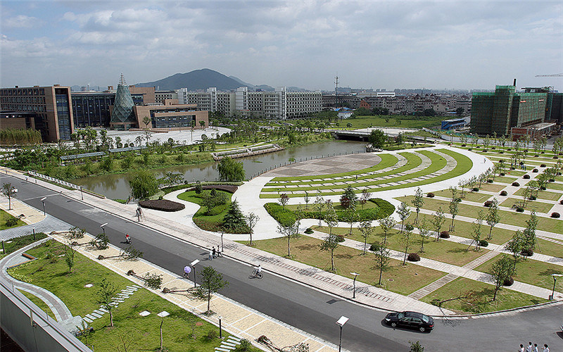 俯瞰学院
