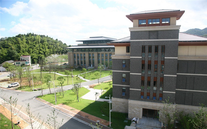 学院建筑