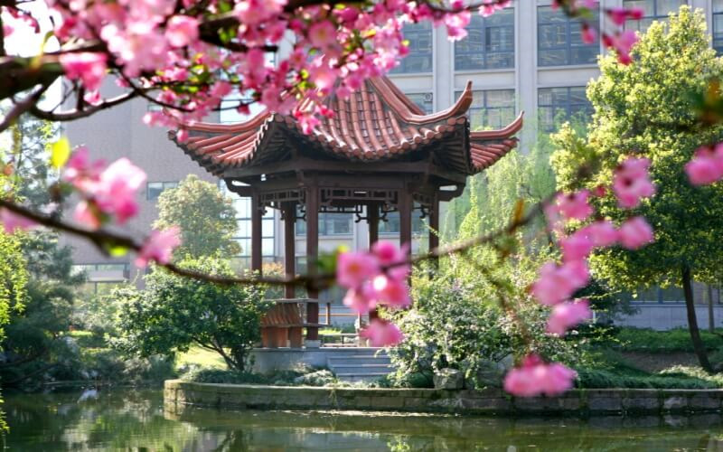 水上凉亭
