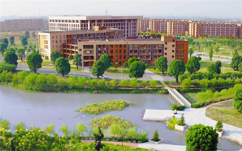 水上校园