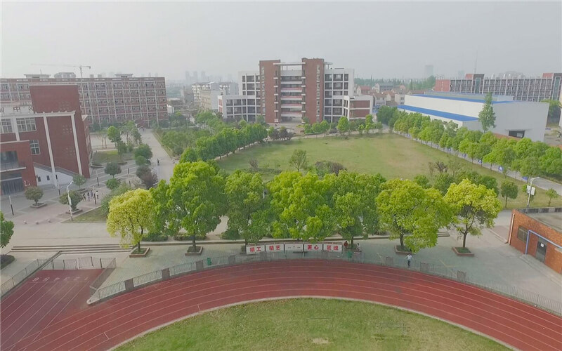 俯瞰校园