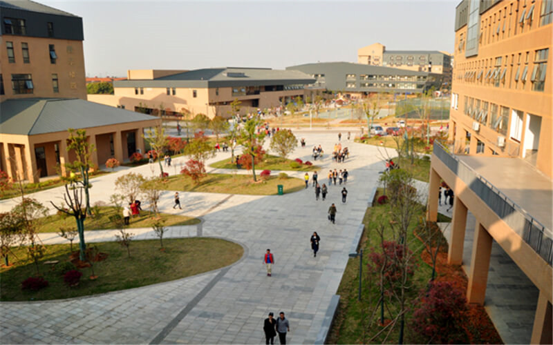 学院午后