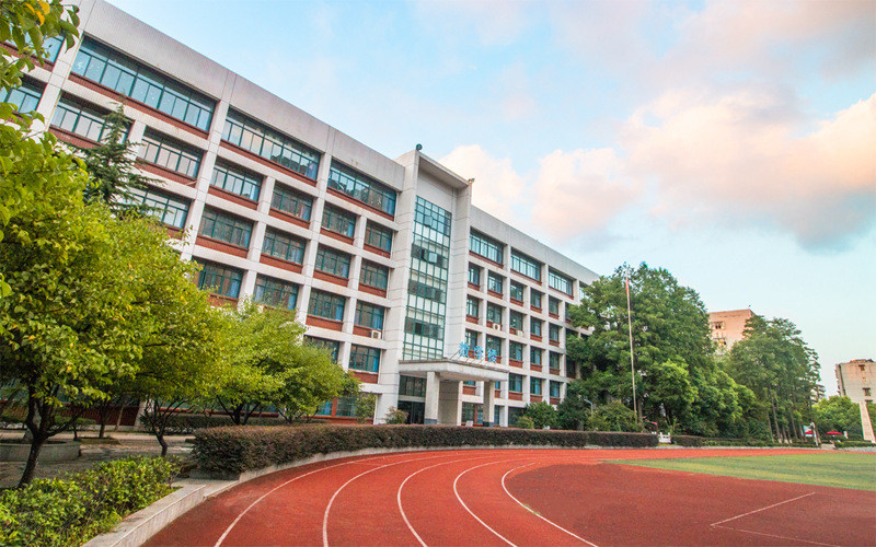 学院跑道