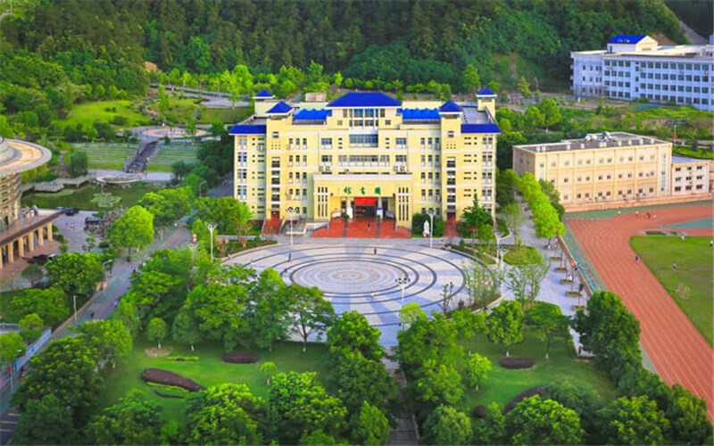 俯瞰学院