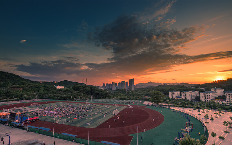 学院落日