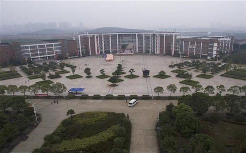 俯瞰学院