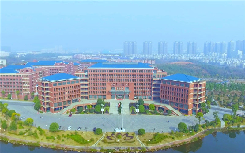 俯瞰校园