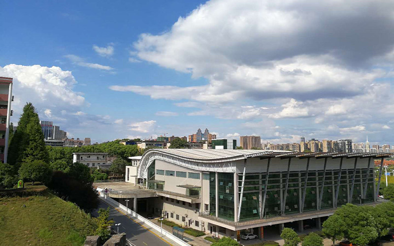 俯瞰学院