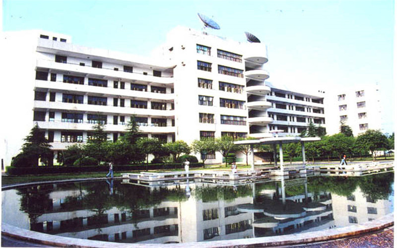 建筑倒影