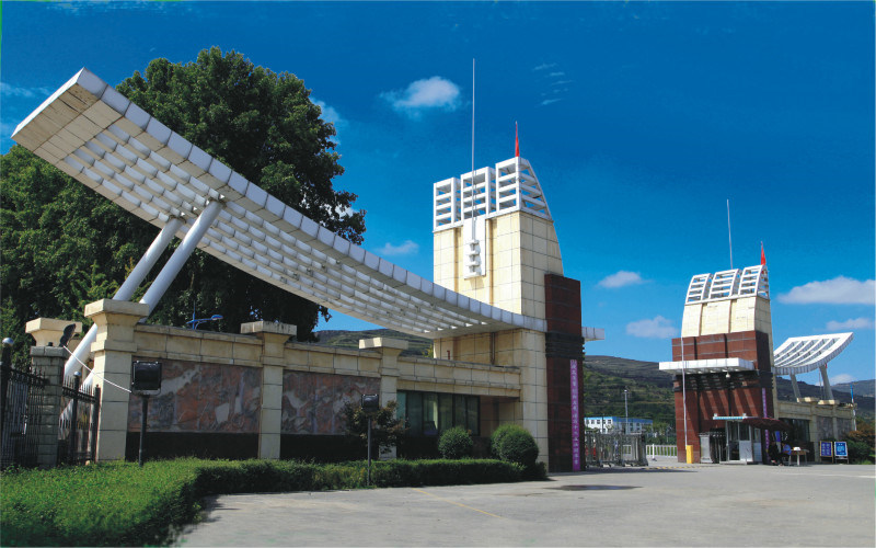 校园门口