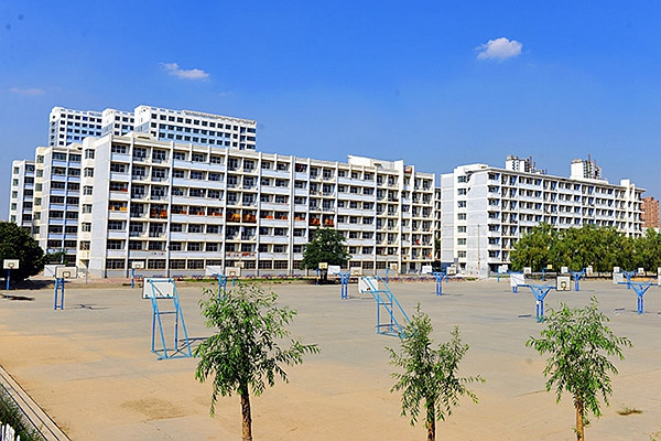 篮球场