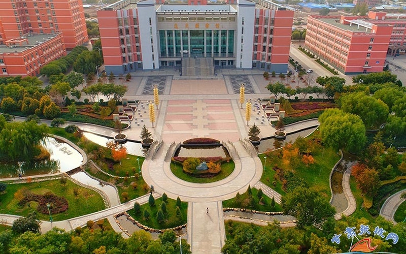 俯瞰校园