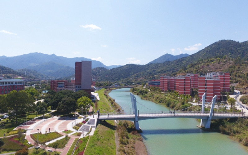 校园全景