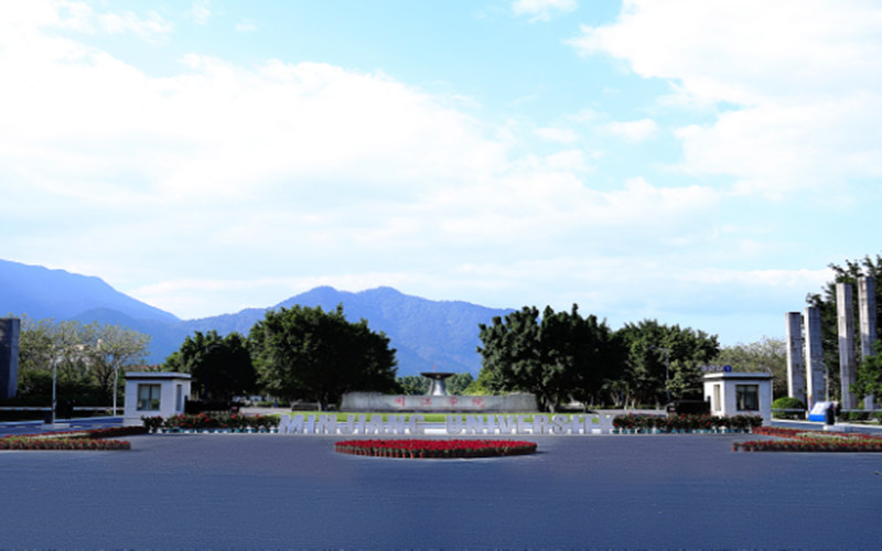 校门