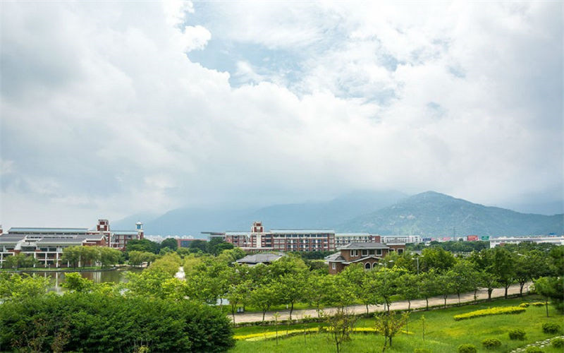 校园全景