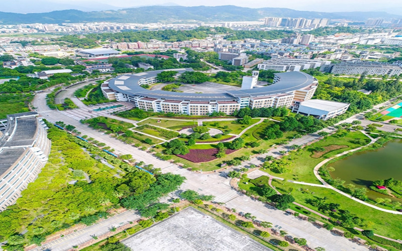 俯瞰学院