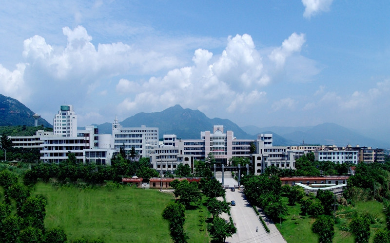 俯瞰学院