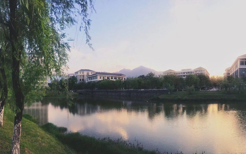 水上学院