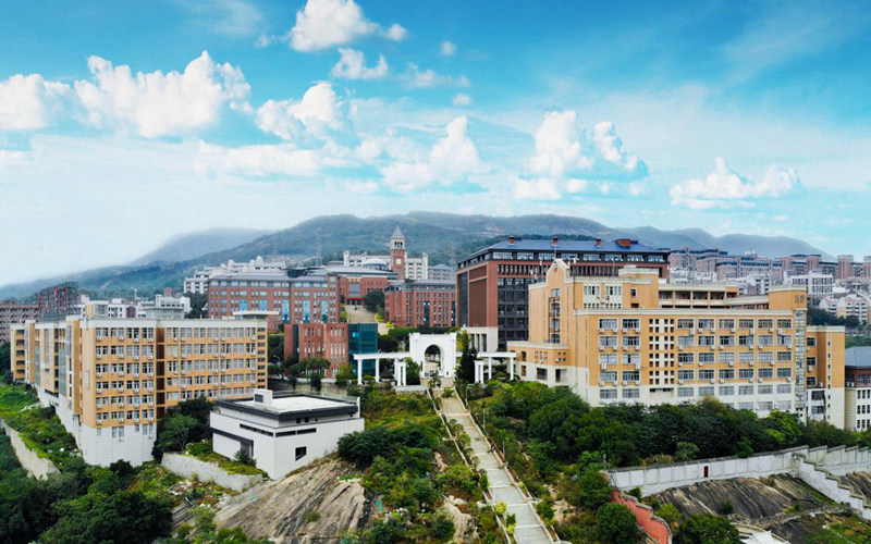 俯瞰学院