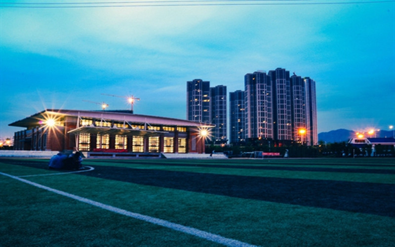 学院夜色