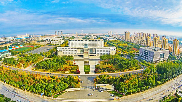 俯瞰校园