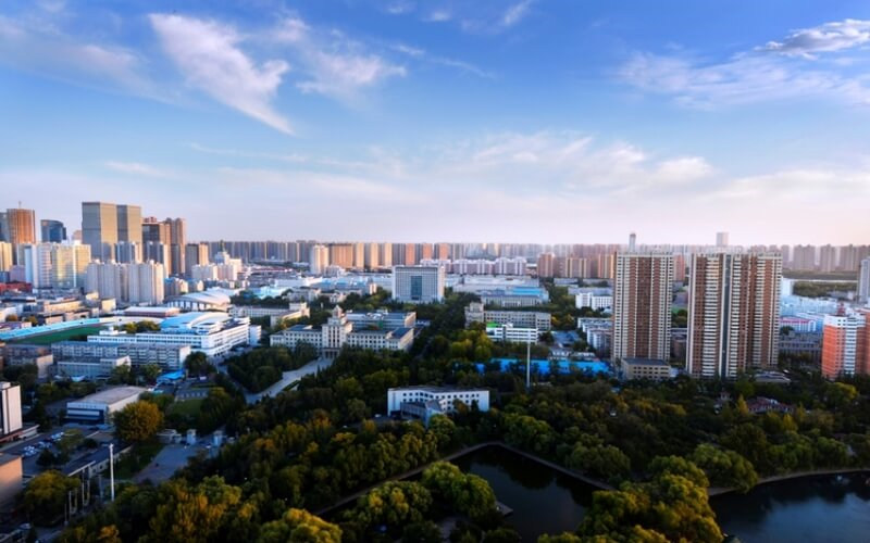 俯瞰校园