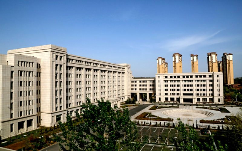 俯瞰校园