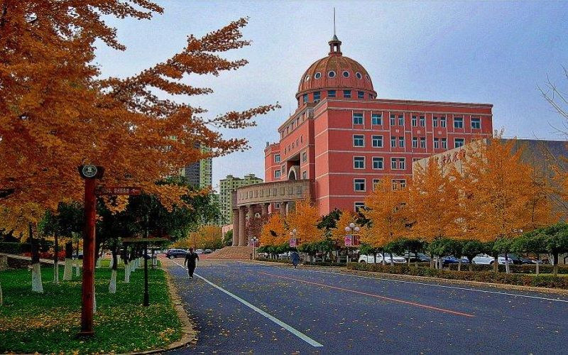 学院秋景