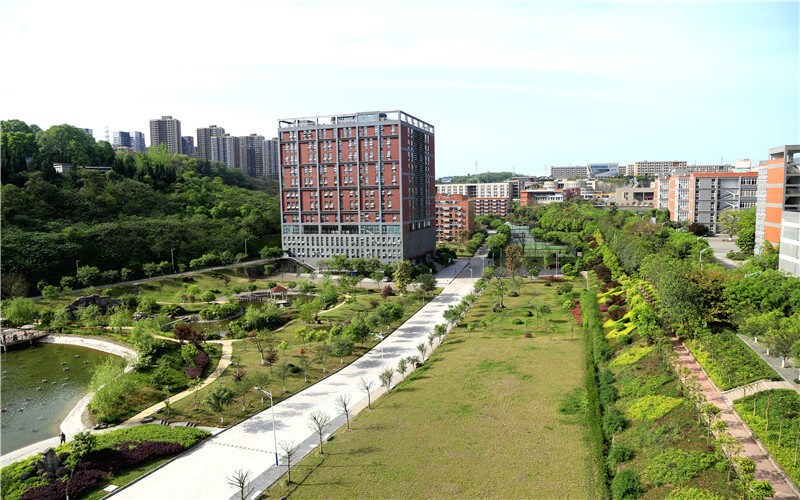俯瞰校园