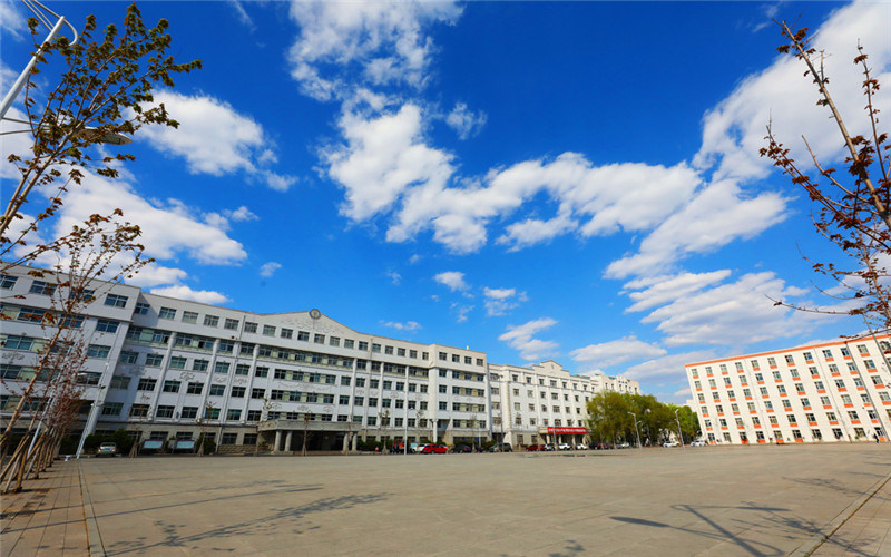 学院建筑