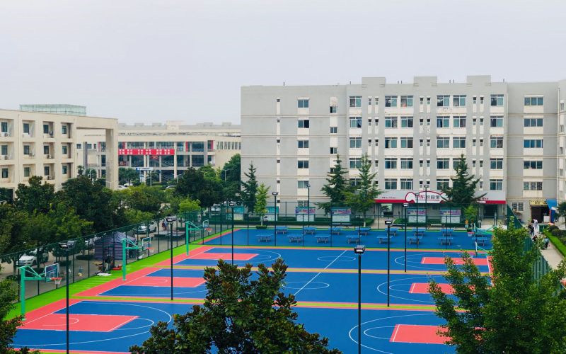 篮球场
