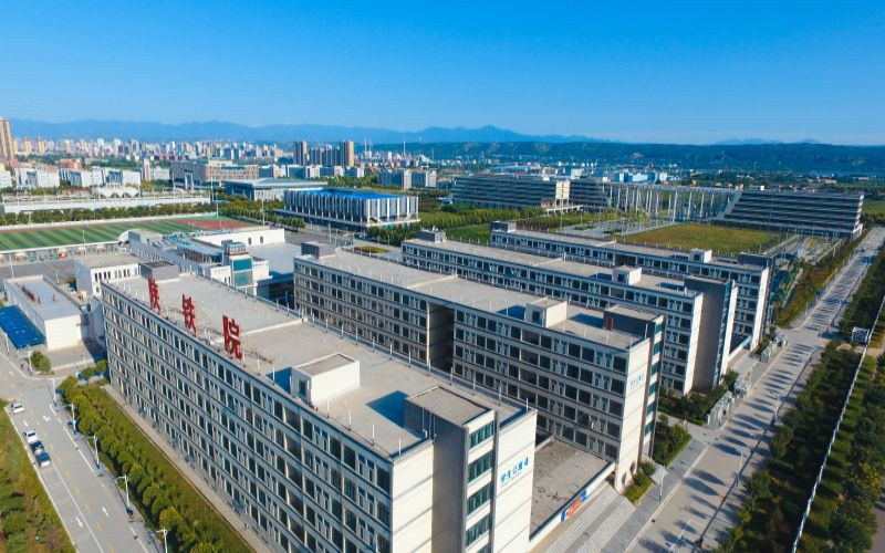 俯瞰校园