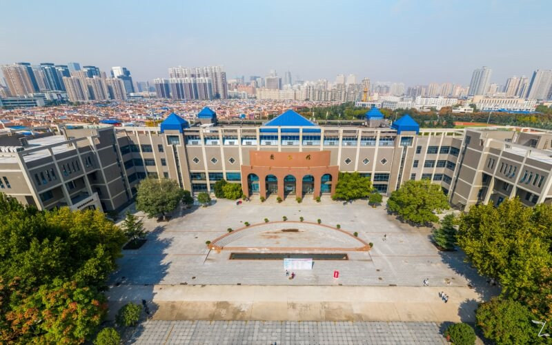 俯瞰校园