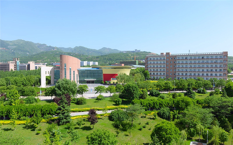 俯瞰校园