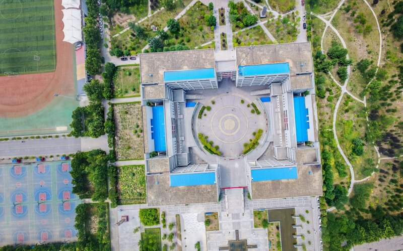 俯瞰校园