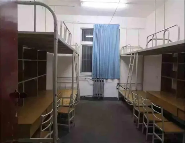西安财经大学新生宿舍条件