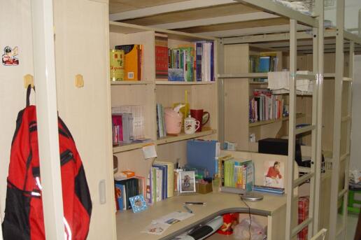 中国人民解放军陆军装甲兵学院新生宿舍条件