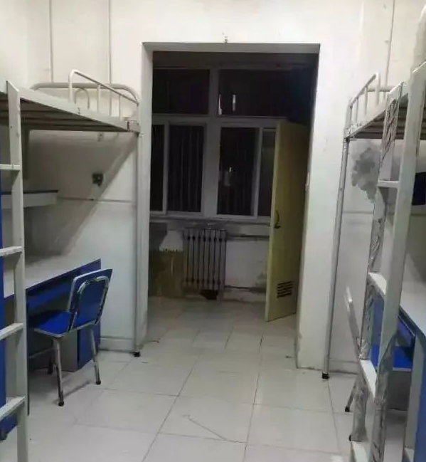 长安校区宿舍图片