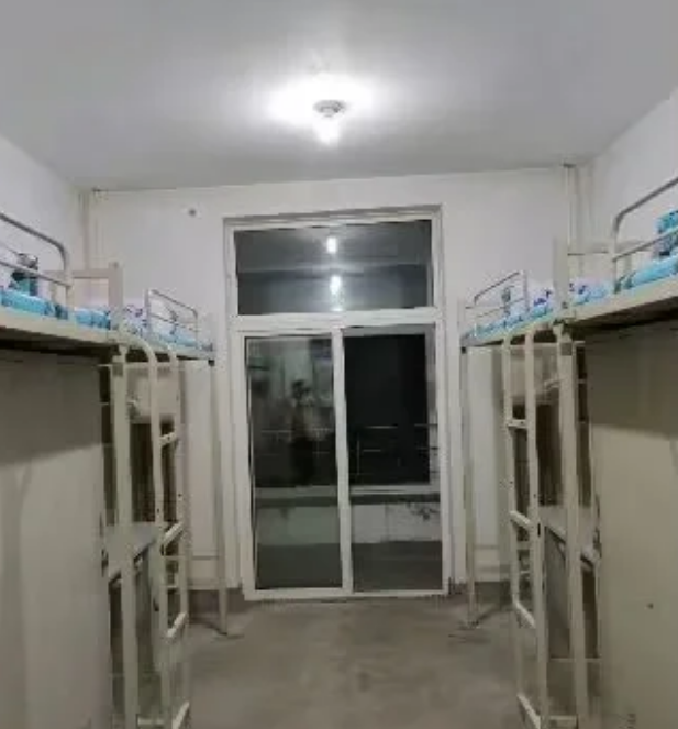 宿舍内部照片