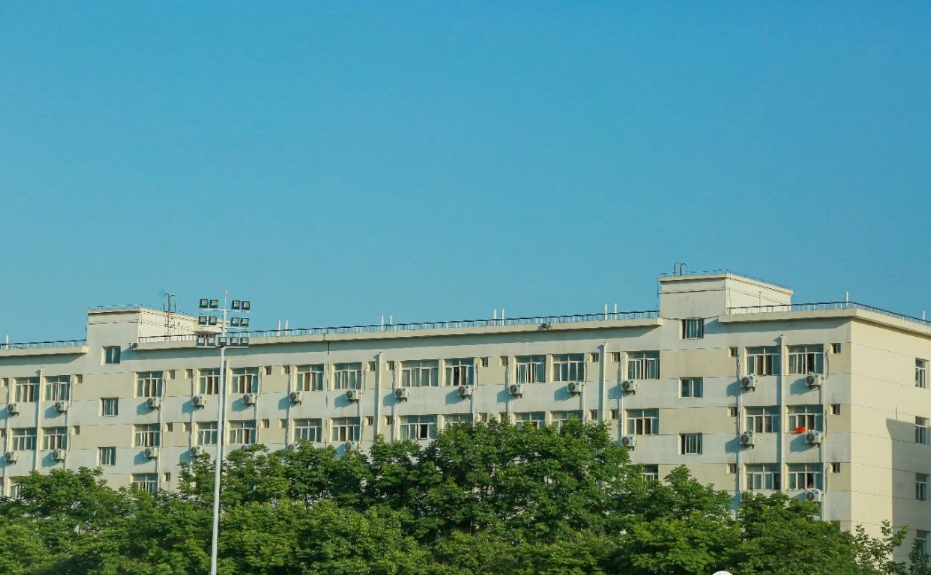 宿舍楼外景