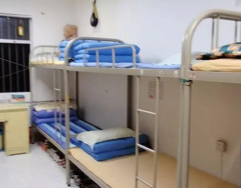 西安体育学院宿舍照片