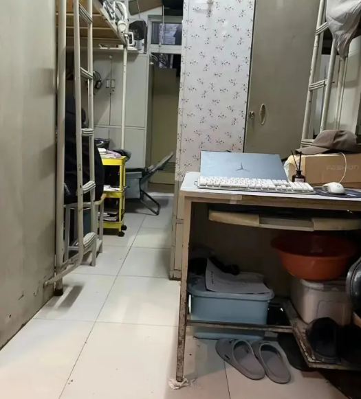 雁塔校区宿舍照片