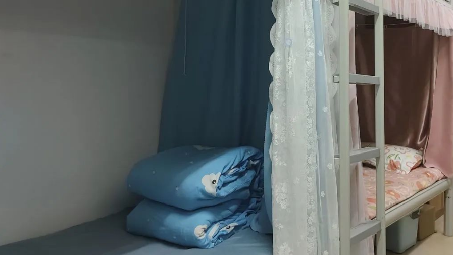 湖北科技学院宿舍优秀床铺展示
