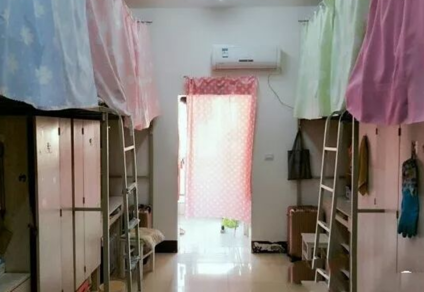 咸宁职业技术学院女生宿舍照片