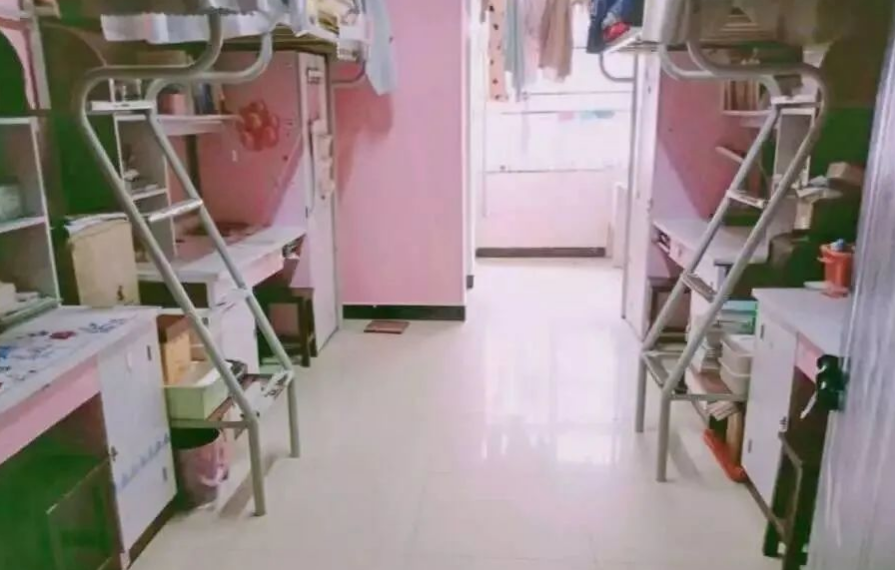 赣南医学院女生宿舍照片